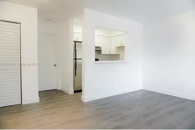 749 SE 15th St #8, Fort Lauderdale, FL 33316 - Photo 3