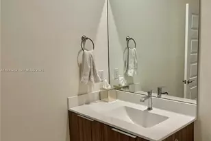 7825 NW 104th Ave, Doral, FL 33178 - Photo 9