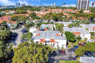 3553 Magellan Cir, Aventura, FL 33180 - Photo 23