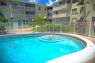 450 Golden Isles Dr, Hallandale Beach, FL 33009 - Photo 23