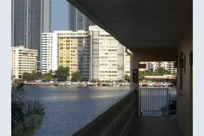 450 Golden Isles Dr #3C, Hallandale Beach, FL 33009 - Photo 21