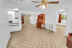 1331 Campanelli Dr, Plantation, FL 33322 - Photo 9