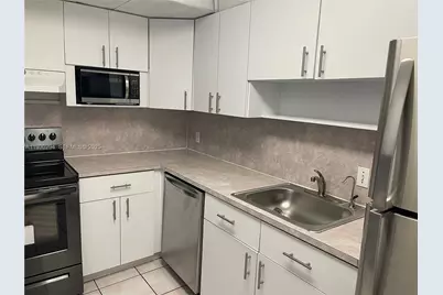 4848 NW 24th Ct #318, Lauderdale Lakes, FL 33313 - Photo 3