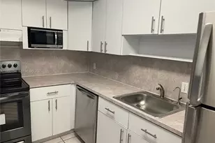 4848 NW 24th Ct, Lauderdale Lakes, FL 33313 - Photo 3