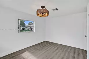 5810 NW 81st Ave, Tamarac, FL 33321 - Photo 19