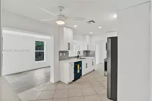 5810 NW 81st Ave, Tamarac, FL 33321 - Photo 15