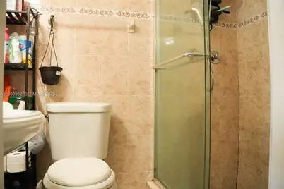 2955 NW 102nd St, Miami, FL 33147 - Photo 5