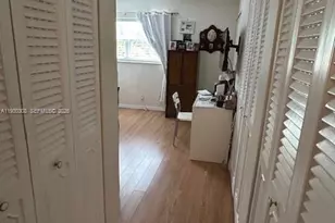 324 SE 10th St, Dania Beach, FL 33004 - Photo 25