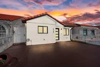 2737 W 55th Pl, Hialeah, FL 33016 - Photo 43