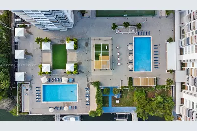18061 Biscayne Blvd #PH01, Aventura, FL 33160 - Photo 29