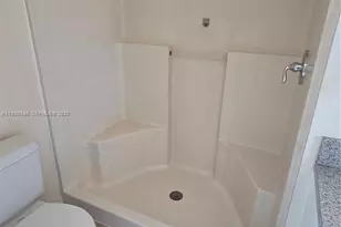 411 NE Juanita Pl, Cape Coral, FL 33909 - Photo 5