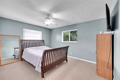 1705 NW 69th Ter, Margate, FL 33063 - Photo 19