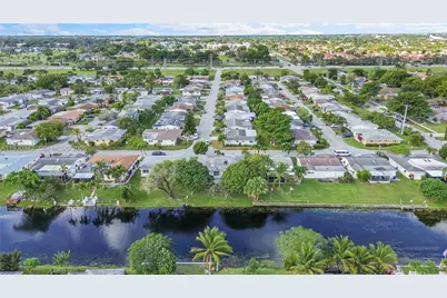 1705 NW 69th Ter, Margate, FL 33063 - Photo 29