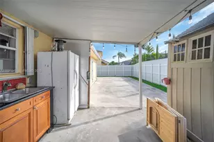 8300 NW 201st St, Hialeah, FL 33015 - Photo 25