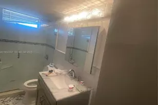 2905 Point E Dr, Aventura, FL 33160 - Photo 21