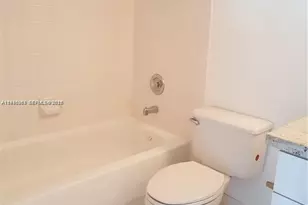 7832 Collins Ave, Miami Beach, FL 33141 - Photo 11