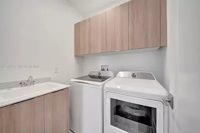 1427 SW 23rd St, Fort Lauderdale, FL 33315 - Photo 35
