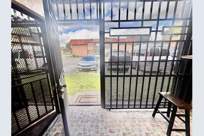 6455 W 27th Ave #44-13, Hialeah, FL 33016 - Photo 27