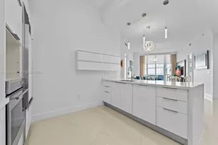 15811 Collins Ave, Sunny Isles Beach, FL 33160 - Photo 13