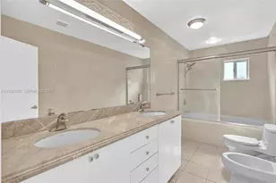 10065 Bay Harbor Terrace, Bay Harbor Islands, FL 33154 - Photo 15
