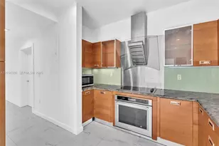 10065 Bay Harbor Terrace, Bay Harbor Islands, FL 33154 - Photo 11