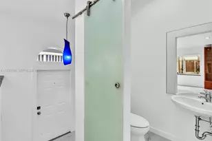 10065 Bay Harbor Terrace, Bay Harbor Islands, FL 33154 - Photo 13