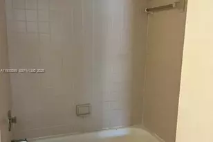 6292 NW 186th St, Hialeah, FL 33015 - Photo 9