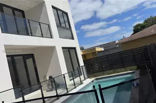 2484 SW 18th St, Miami, FL 33145 - Photo 5