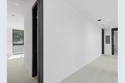 2484 SW 18th St, Miami, FL 33145 - Photo 45
