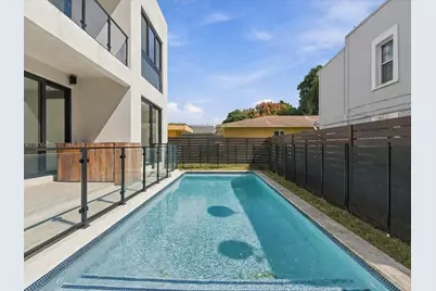 2484 SW 18th St, Miami, FL 33145 - Photo 15