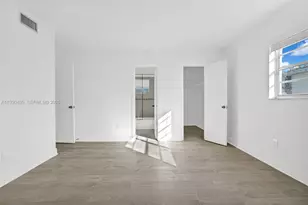 8295 NE Miami Ct, Miami, FL 33138 - Photo 15