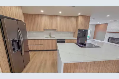 2101 NE 54th Ct, Fort Lauderdale, FL 33308 - Photo 21