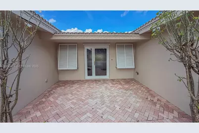 2101 NE 54th Ct, Fort Lauderdale, FL 33308 - Photo 3