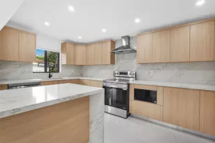 998 SW 11th St, Miami, FL 33129 - Photo 5