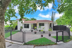 998 SW 11th St, Miami, FL 33129 - Photo 1