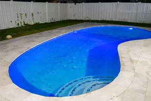 7951 NW 37th Dr, Coral Springs, FL 33065 - Photo 13