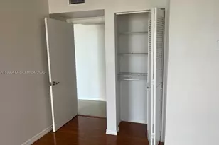 1450 Brickell Bay Dr, Miami, FL 33131 - Photo 13