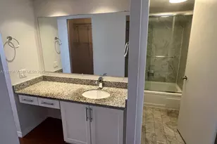 1450 Brickell Bay Dr, Miami, FL 33131 - Photo 23