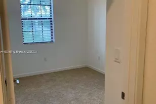 731 SW 11th St, Florida City, FL 33034 - Photo 11