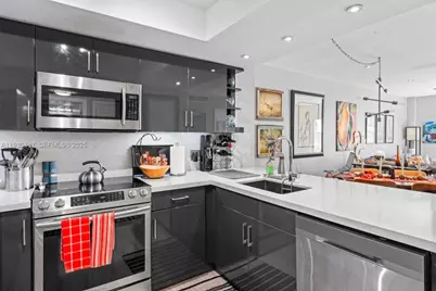 1450 Lincoln Rd #307, Miami Beach, FL 33139 - Photo 7