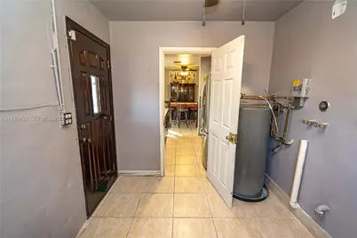 17715 NW 55th Ave, Miami Gardens, FL 33055 - Photo 9