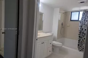 601 Ives Dairy Rd, Miami, FL 33179 - Photo 11