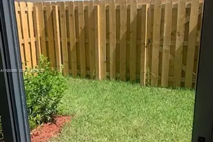 480 NE 5th St, Florida City, FL 33034 - Photo 3