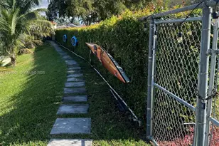 6101 SW 153rd Court Rd, Miami, FL 33193 - Photo 17