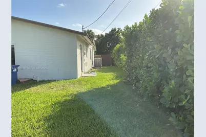 9700 SW 189th St, Cutler Bay, FL 33157 - Photo 19