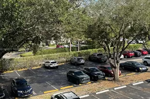 9330 Lagoon Pl, Davie, FL 33324 - Photo 15