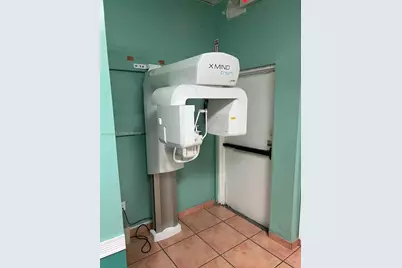 4750 NW 7 St, Miami, FL 33126 - Photo 7