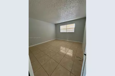 8010 N Colony Cir N #106, Tamarac, FL 33321 - Photo 9