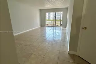 8010 N Colony Cir N, Tamarac, FL 33321 - Photo 5