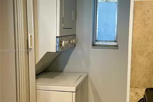 8010 N Colony Cir N, Tamarac, FL 33321 - Photo 13